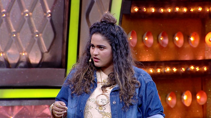 Maharashtra Chi Hasya Jatra Navya Korya Vinodacha Punha Nava Hangam Episode No.10 on JioTV