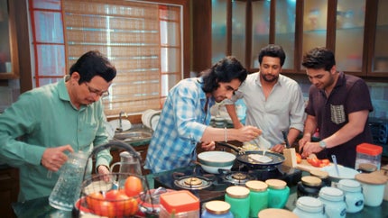 Bade Achhe Lagte Hai - Naya Season Episode 42 on SET HD - past program