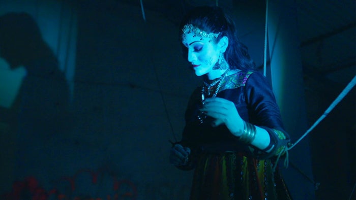 CID (Bangla) Episode No.2800 on JioTV