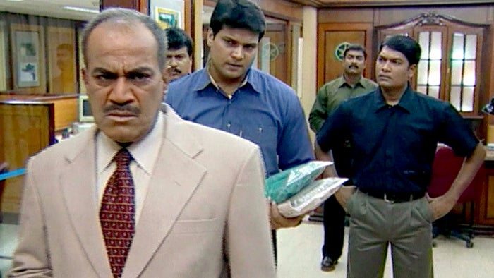 CID Episode No.30 on JioTV