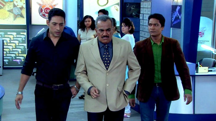 CID (Bangla) Episode No.993 on JioTV