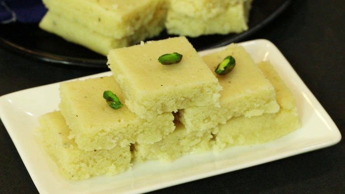 Aaj Kay Banavu Ya? - Madhura Special Episode No.130 on JioTV