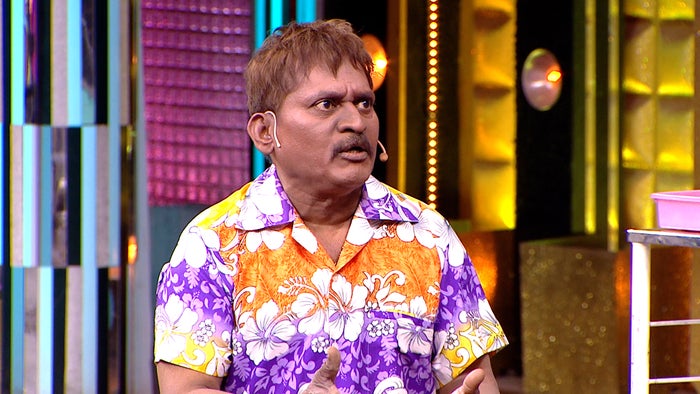 Maharashtrachi Hasya Jatra - Sahakutumb Hasuya Episode No.8 on JioTV