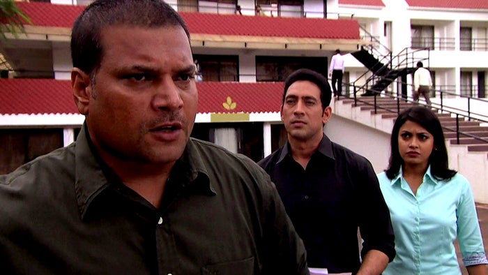 CID Episode No.987 on JioTV