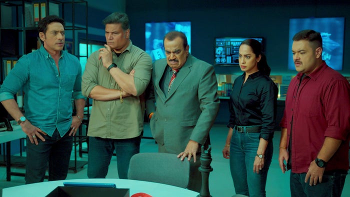 CID (Bangla) Episode No.425 on JioTV