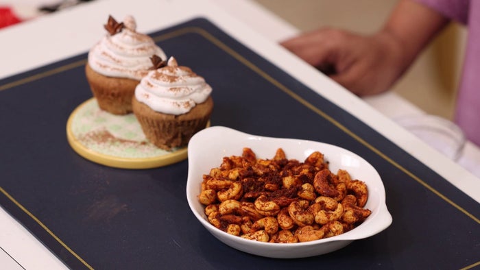 Aaj Kay Banavu Ya? - Madhura Special Episode No.70 on JioTV