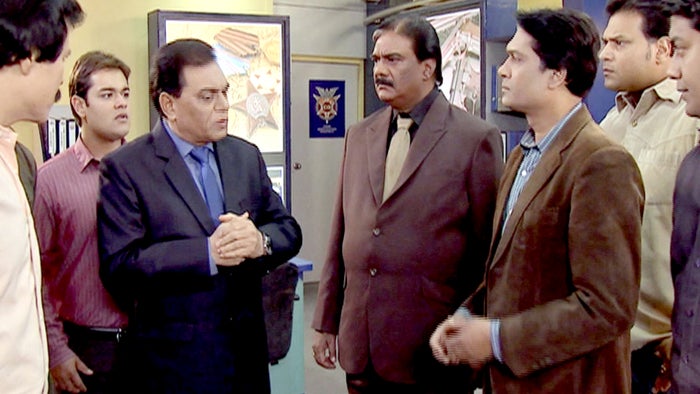 CID Episode No.902 on JioTV