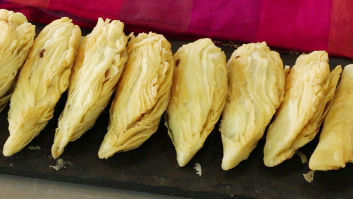 Aaj Kay Banvu Ya? Madhura Special Episode No.147 on JioTV