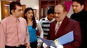 Body In Mid Air Episode 458 on Best of CID