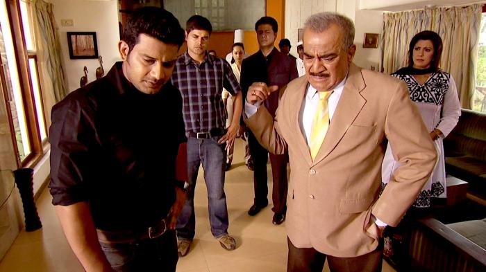 CID (Bangla) Episode No.948 on JioTV