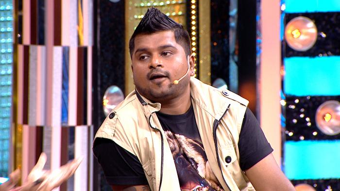 Maharashtra Chi Hasya Jatra Navya Korya Vinodacha Punha Nava Hangam Episode No.216 on JioTV