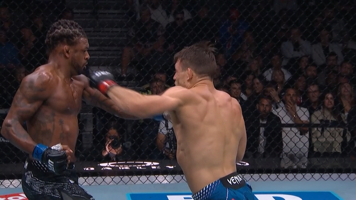 UFC 326 - Holloway vs Oliveira 2 on JioTV