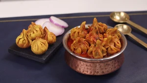 Aaj Kay Banavu Ya? - Madhura Special on Sony Marathi SD - past program