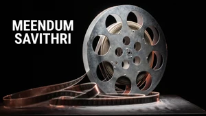 Meendum Savithri on Moon TV - past program