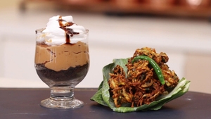 Aaj Kay Banavu Ya? - Madhura Special on Sony Marathi SD - past program