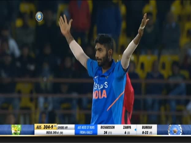 OUT!! Bumrah Finishes things off. Zampa 6(6) on JioTV