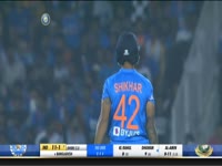 Back to Back boundaries for Shikhar Dhawan on JioTV