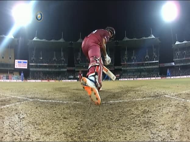 Pant takes the bails off quickly on JioTV