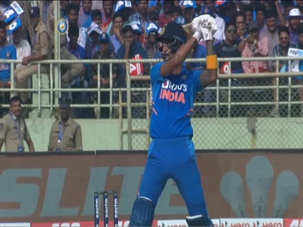 KL Rahul's upper cut over backward point on JioTV