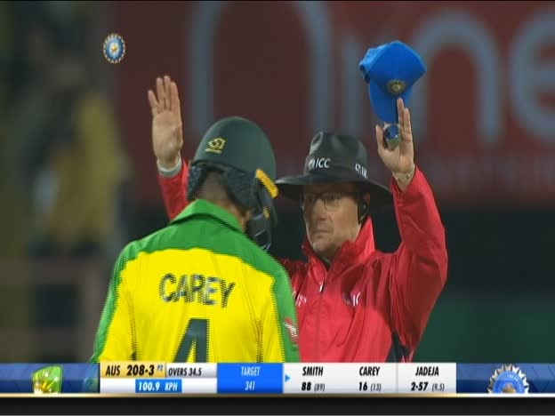 SIX, that's massive from Smith on JioTV