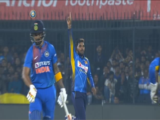 Lokesh Rahul miss Half Century on JioTV
