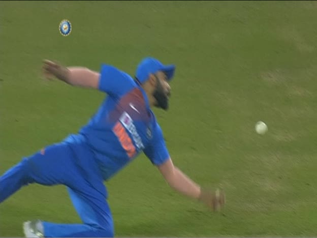 Close call for Wanindu Hasaranga on JioTV