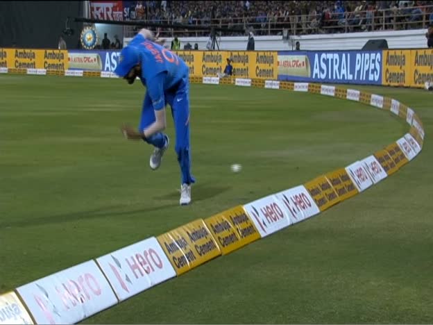 FOUR, AUS reached 50 on JioTV