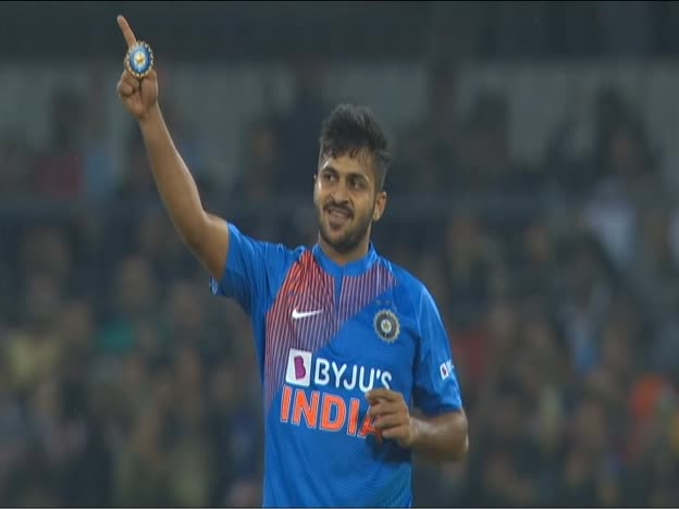 Captain Malinga Out! on JioTV