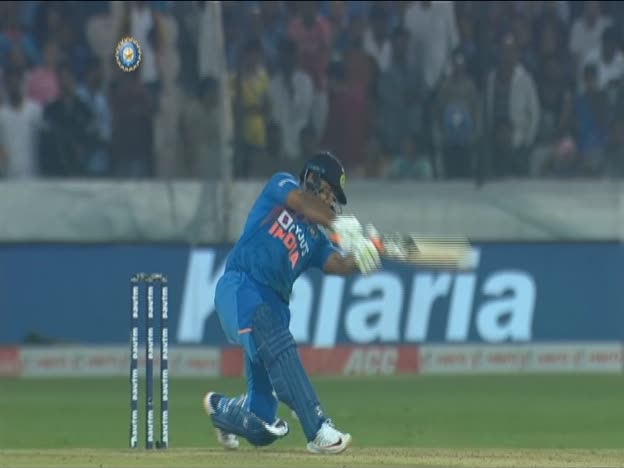 Pant flat and straight Six on JioTV