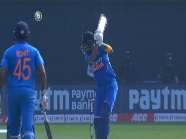 Rahul goes hard on the drive on JioTV