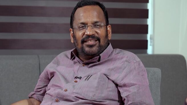 Know Your Leader season 1 episode 4 on Zee5