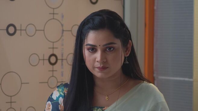 Shree season 1 episode 15 on Zee5