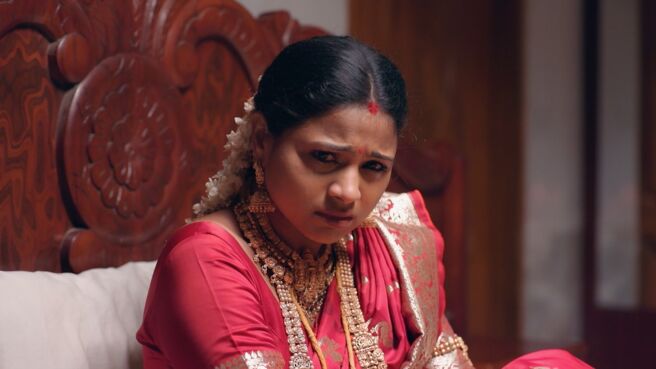 Mounam Pesiyadhe season 1 episode 7 on Zee5
