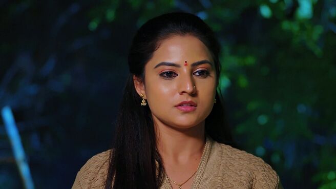 Ennallo Vechina Hrudayam season 1 episode 11 on Zee5