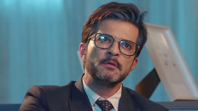 Navri Mile Hitlerla season 1 episode 7 on Zee5