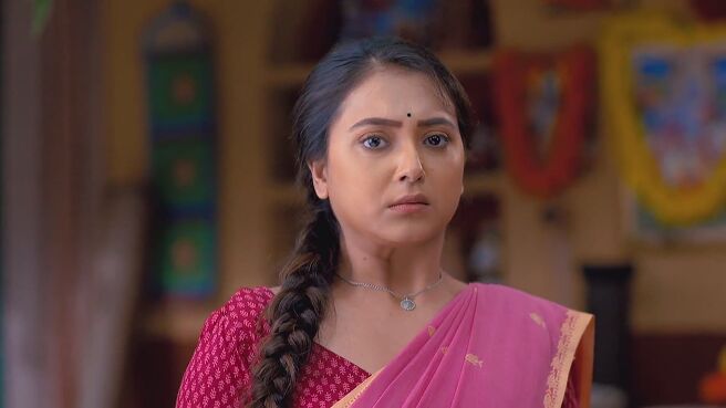Amader Dadamoni season 1 episode 18 on Zee5