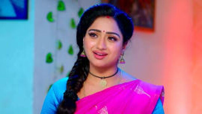 Trinayani season 1 episode 932 on Zee5