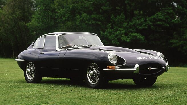 World's Greatest Cars season 1 episode 1 on Discovery Plus