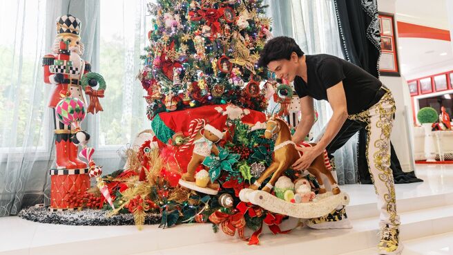 Hoarding for the Holidays season 1 episode 4 on Discovery Plus