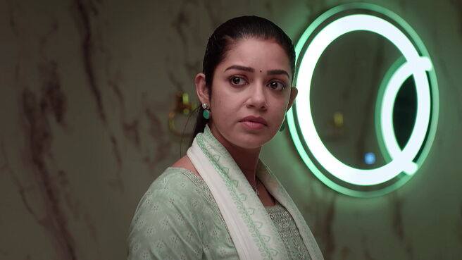 Smart Play - Amruthadhaare season 1 episode 2 on Zee5