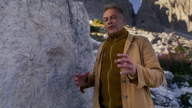 Earth season 1 episode 1 on Sony LIV