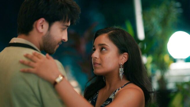 Itti Si Khushi season 1 episode 15 on Sony LIV