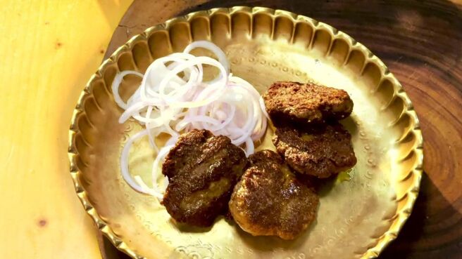 Indias 50 Best Dishes - Season 2 season 1 episode 10 on Zee5