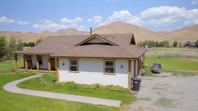 Mountain Life season 1 episode 3 on Discovery Plus