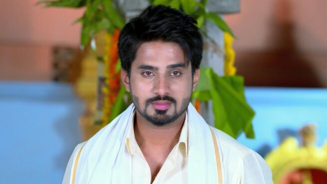 Parinayam season 1 episode 42 on Zee5