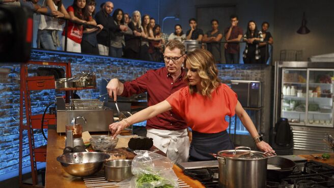 Beat Bobby Flay season 20 episode 5 on Discovery Plus