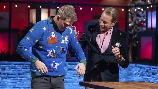 Beat Bobby Flay: Holiday Throwdown season 1 episode 5 on Discovery Plus