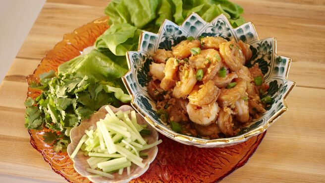 Getting Spicy with Pepper Teigen season 1 episode 1 on Discovery Plus
