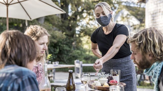 The Lost Kitchen season 1 episode 3 on DiscoveryPlus