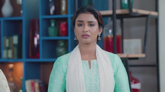 Nenjathai Killathe season 1 episode 19 on Zee5